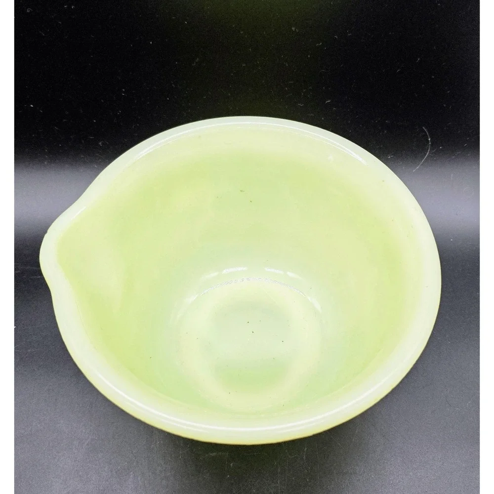 Vintage Hamilton Beach Mixing Bowl Yellow Custard Glass UV Glow 4.75